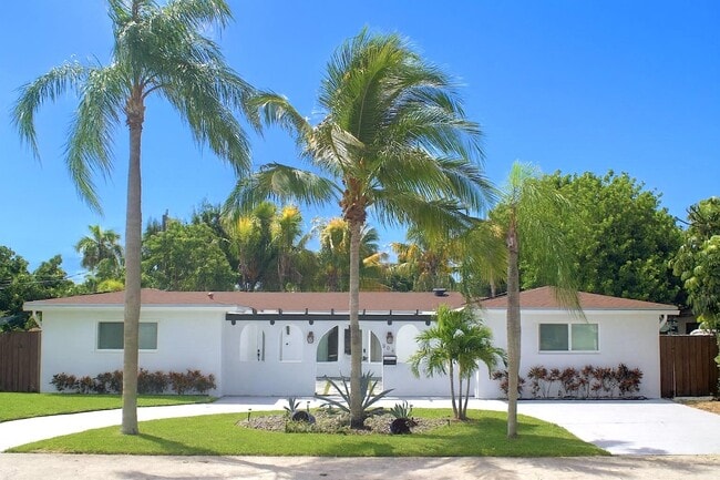 Primary Photo - 904 SE 13th Ct