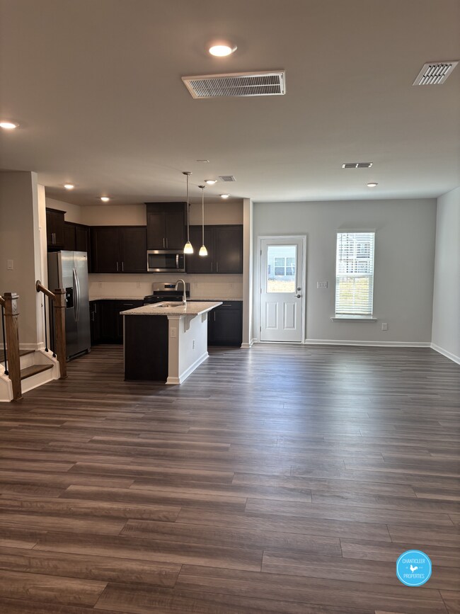 Building Photo - 1022 Poets Walk Rd