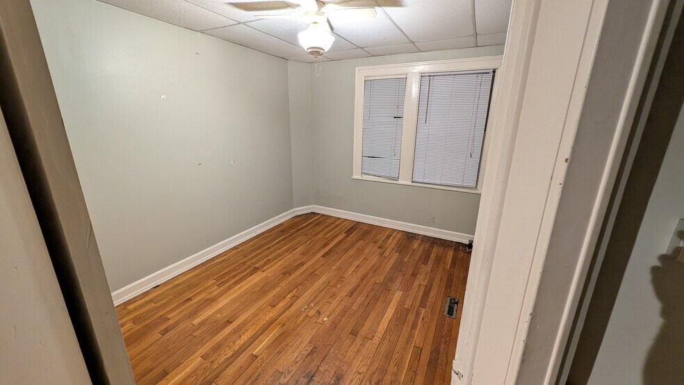 Building Photo - 4527 Tuxedo Ave