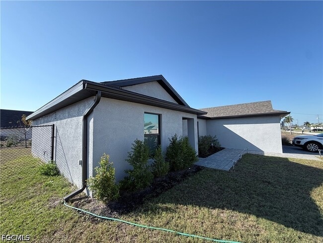 Building Photo - 1926 NW 15th St