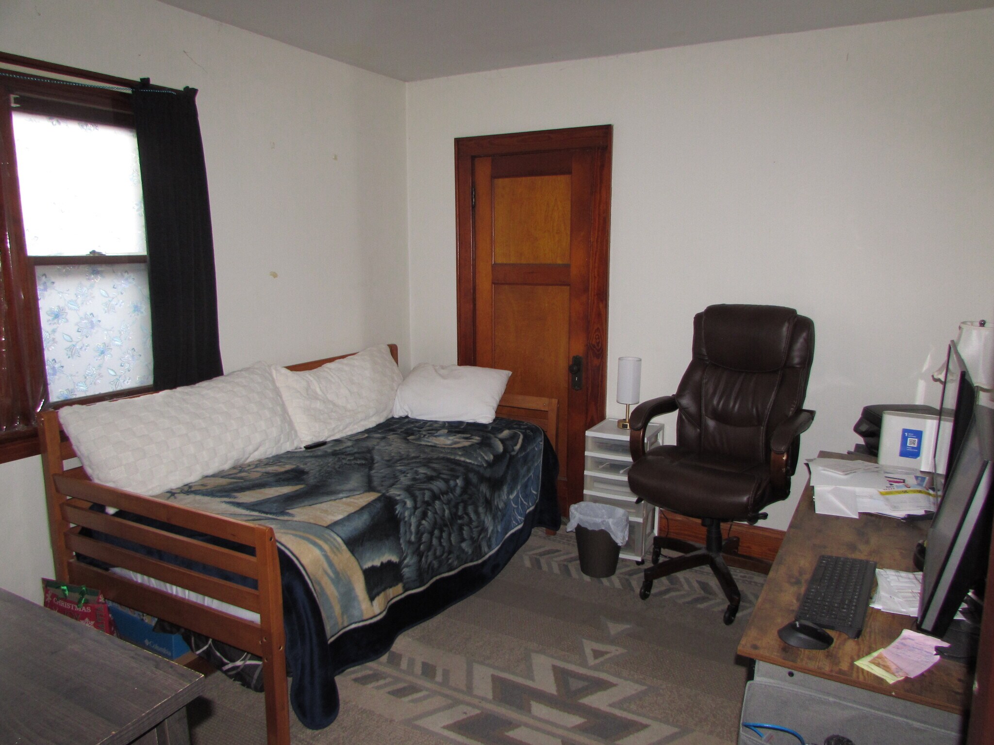 Building Photo - 1233 S 87th St