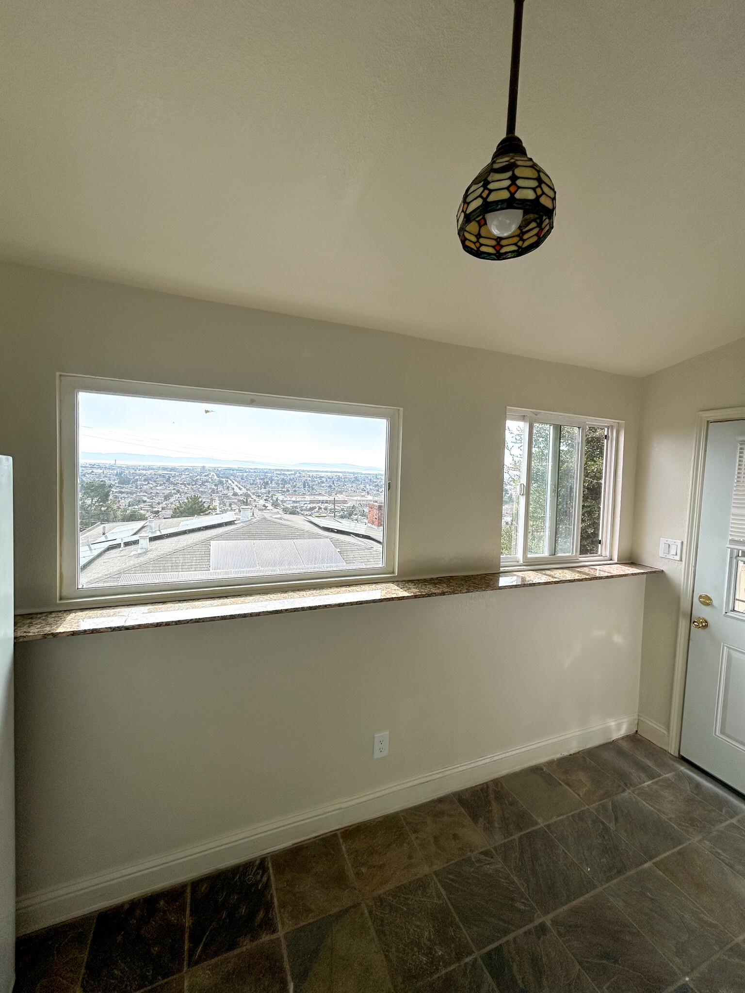 Building Photo - 7442 Hillmont Dr