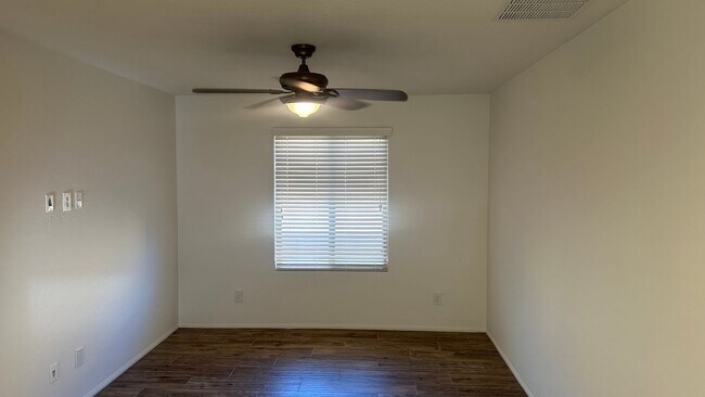 Building Photo - 10732 Centerville Bay Ct