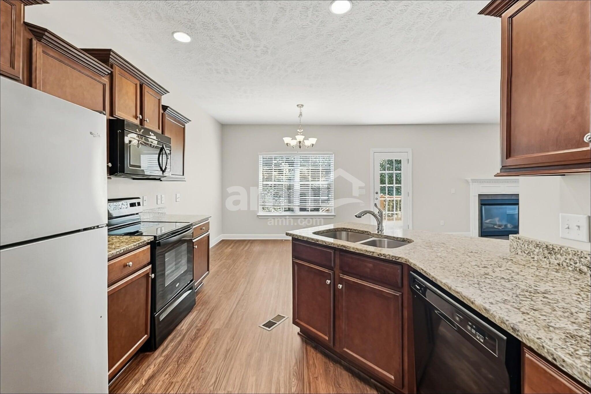 Building Photo - 6947 Calderwood Dr