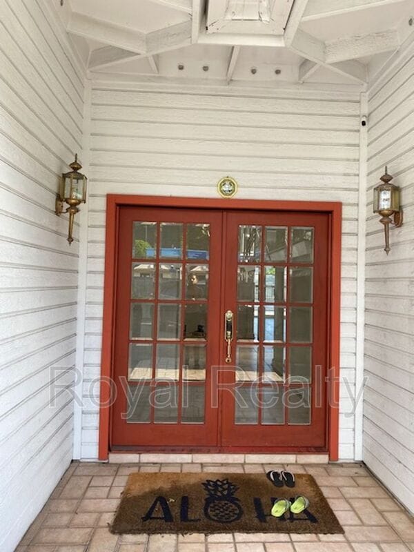 Building Photo - 6637 Hawaii Kai Dr