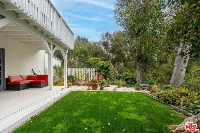 Building Photo - 1862 Kimberly Ln