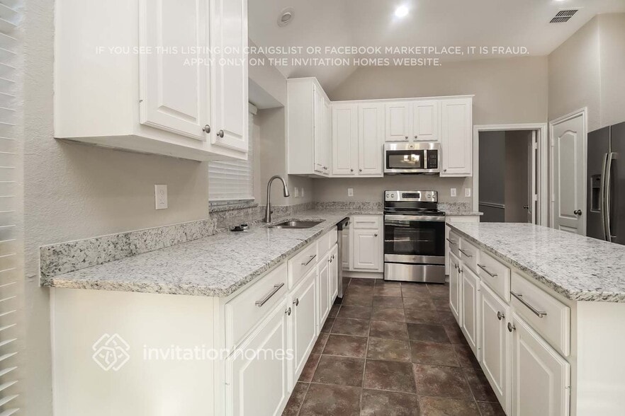 Building Photo - 2821 Alcot Ln