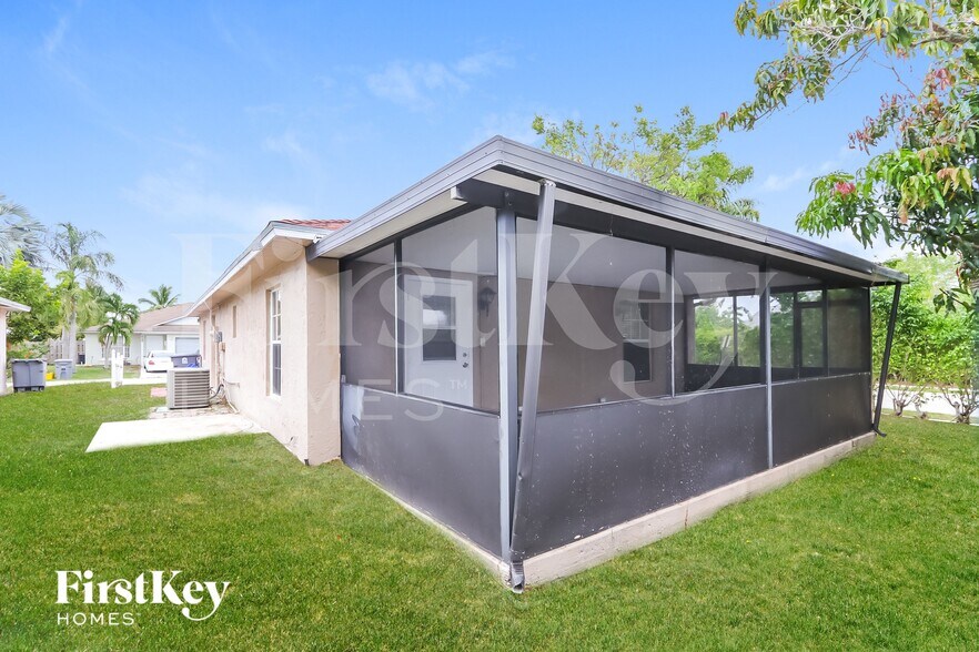 Building Photo - 5725 Boynton Cove Way