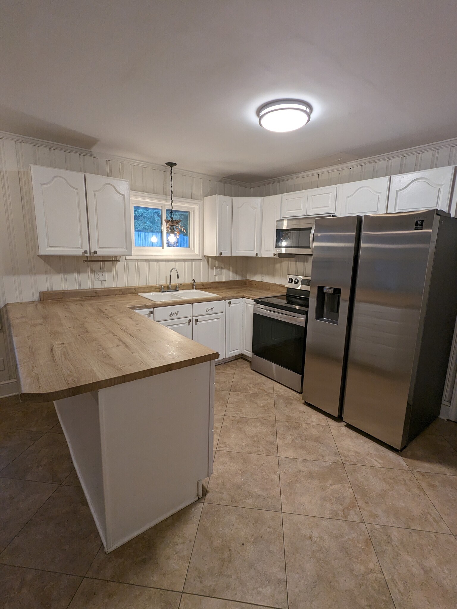Building Photo - 2208 Westhaven Dr