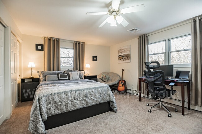 Building Photo - 3402 Little Hunting Creek Dr