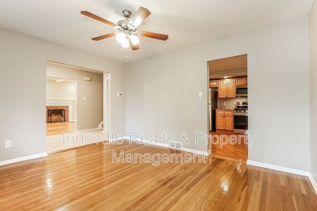 Building Photo - 1613 Kenmare Dr