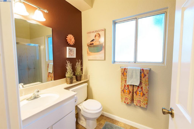 Building Photo - 7815 Canyon Meadows Cir
