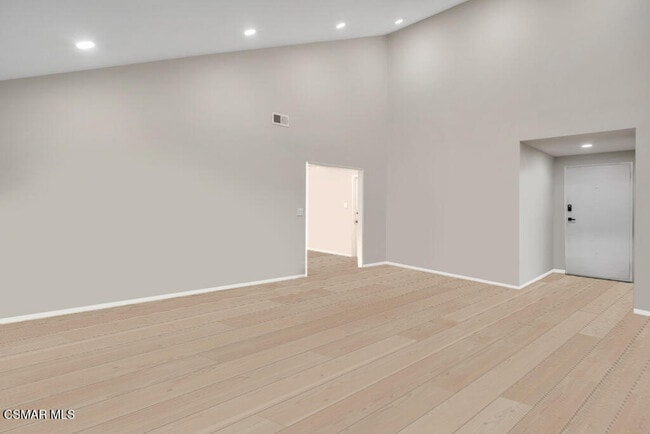Building Photo - 1637 Downing St