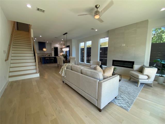 Building Photo - 807 S Glasgow Dr