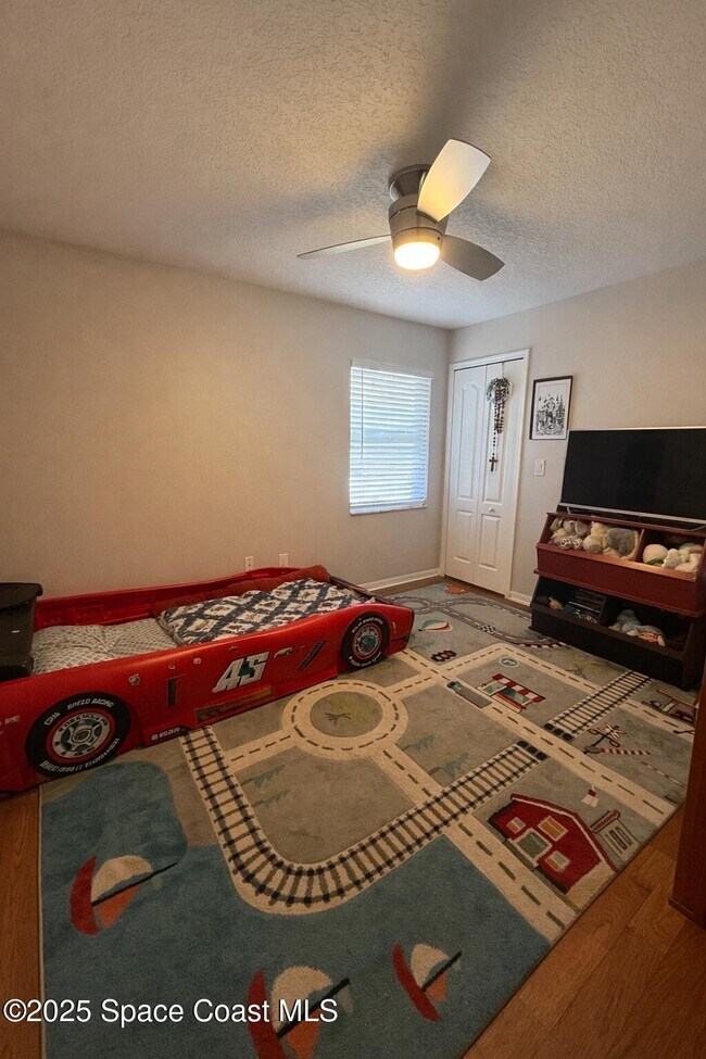 Building Photo - 1914 Jacques Dr