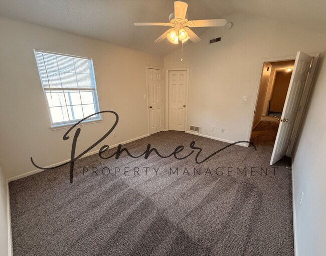 Building Photo - 4616 NE Whispering Winds Dr