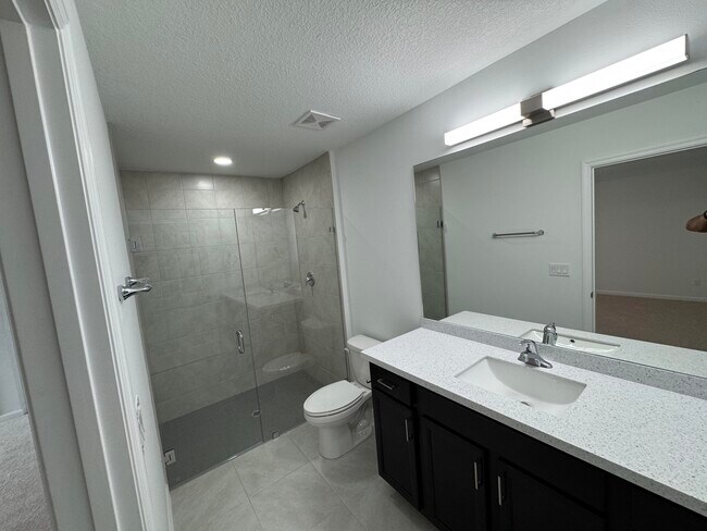 Building Photo - 532 SW Buswell Ave