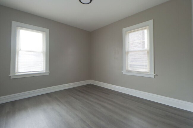 Building Photo - 4108 Grand Blvd
