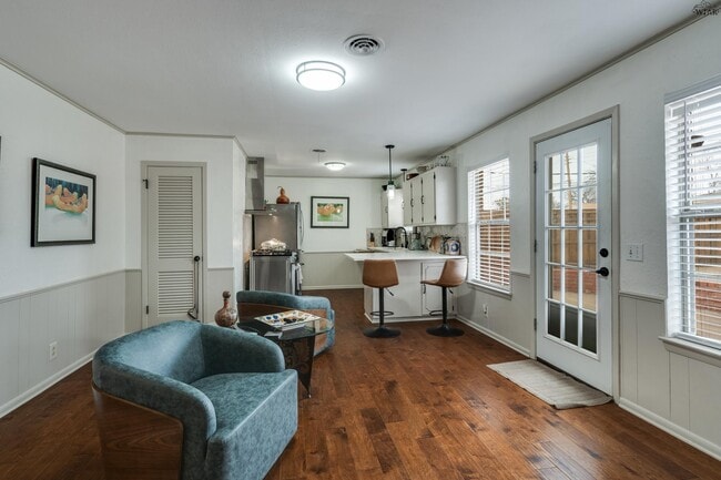 Building Photo - 4309 Scottsdale Ln