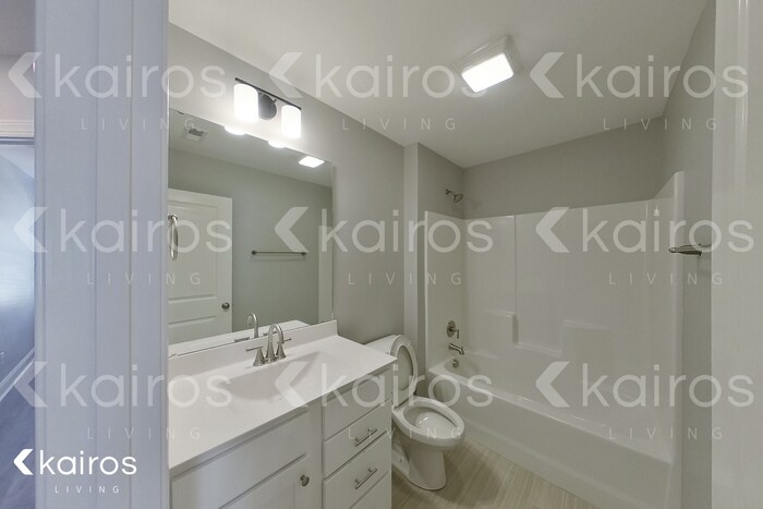 Building Photo - 3717 Oak Leaf Way