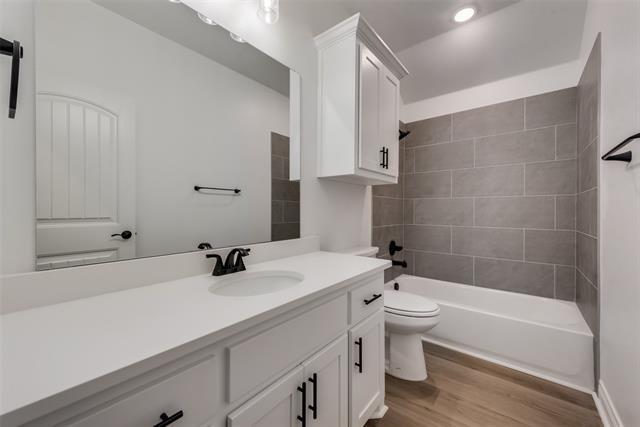 Building Photo - 808 Hardaway Ln