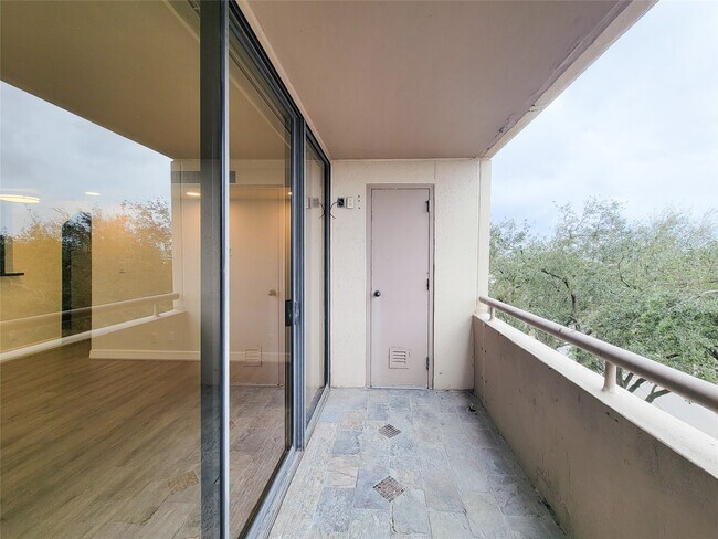 Building Photo - 3525 Sage Rd