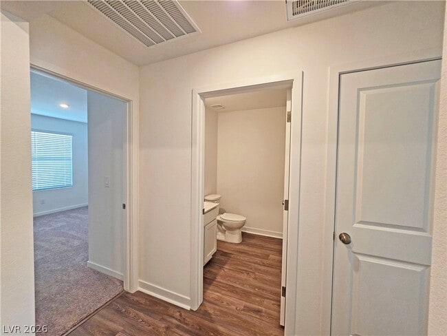 Building Photo - 660 Huyana Wind Dr