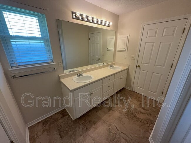 Building Photo - 3681 Berrypatch Ln