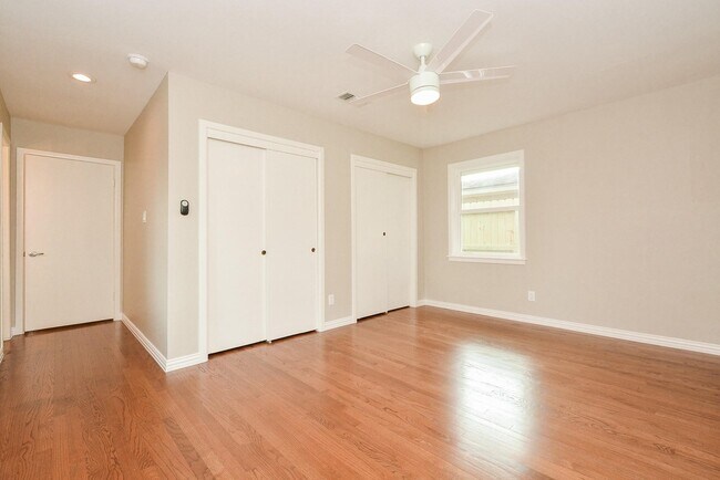 Building Photo - 1437 Wisterwood Dr