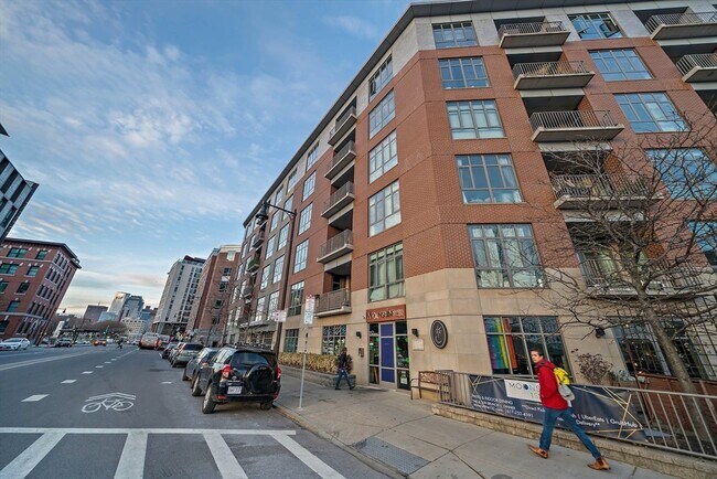 Building Photo - 150 Dorchester Ave