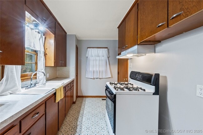 Building Photo - 6836 E King St