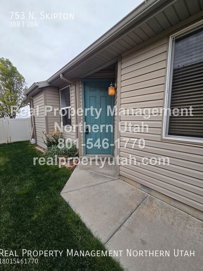Building Photo - 753 N. Skipton-