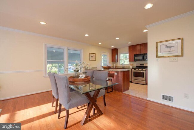 Building Photo - 8506 Wagon Wheel Rd