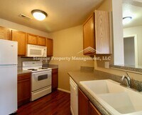 Building Photo - Great Condo in Greeley