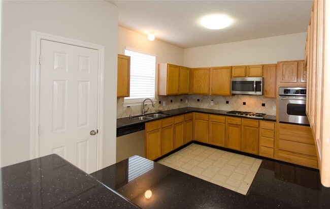 Building Photo - 16323 Yabbie Dr