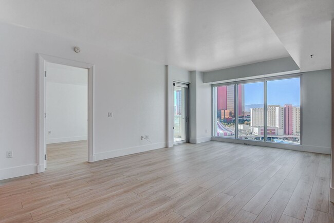 Building Photo - Sky Las Vegas 1010-Stunning, 2Bd Residence...