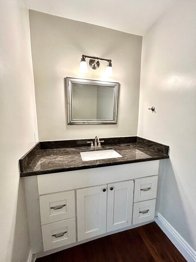 Building Photo - Completely Remodeled 3 Bedroom in La Mesa!! Water/Trash Included
