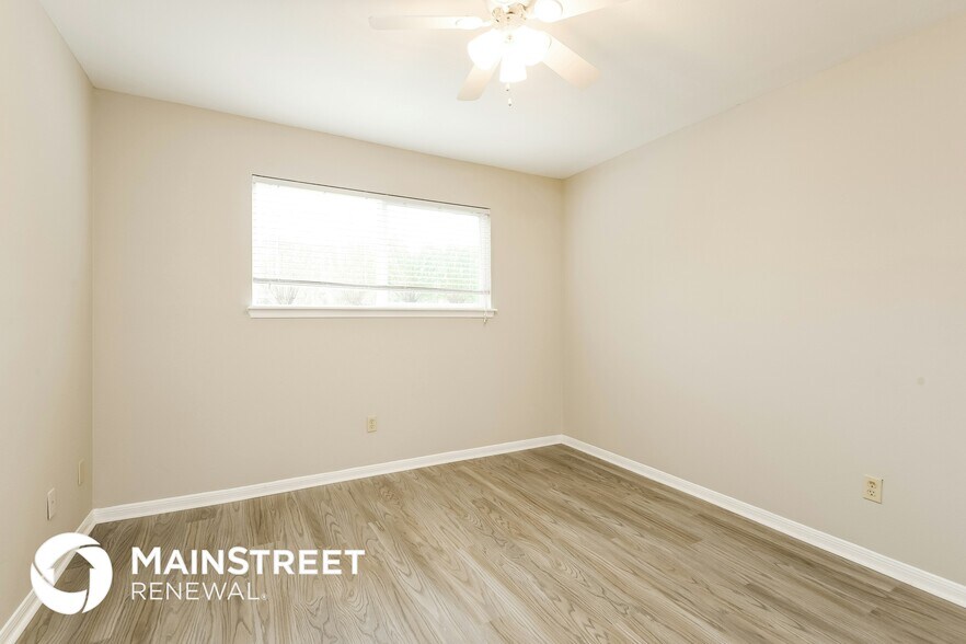 Building Photo - 1602 Chestnut Ridge Rd
