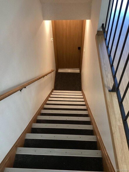 Building Photo - 8733 W Cornell Ave