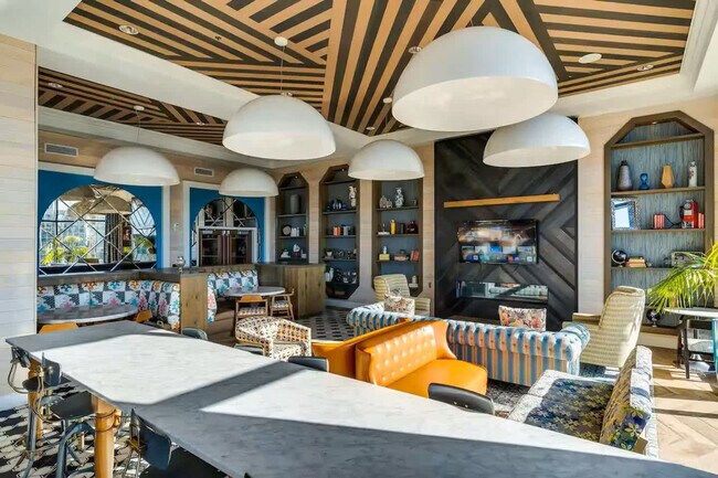 Building Photo - 309 Vine St