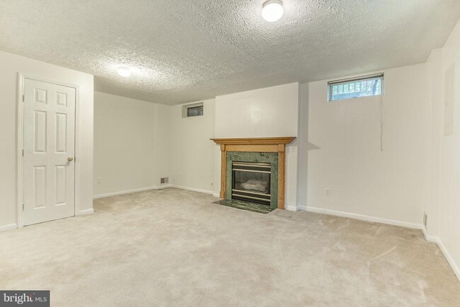 Building Photo - 13900 Winding Ridge Ln