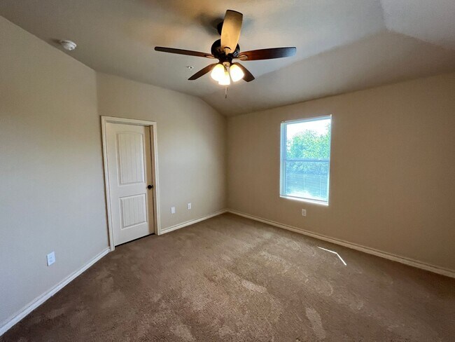 Building Photo - 13903 Annas Way #105, San Antonio, TX. 78233