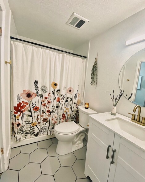 Building Photo - 1723 Robb St