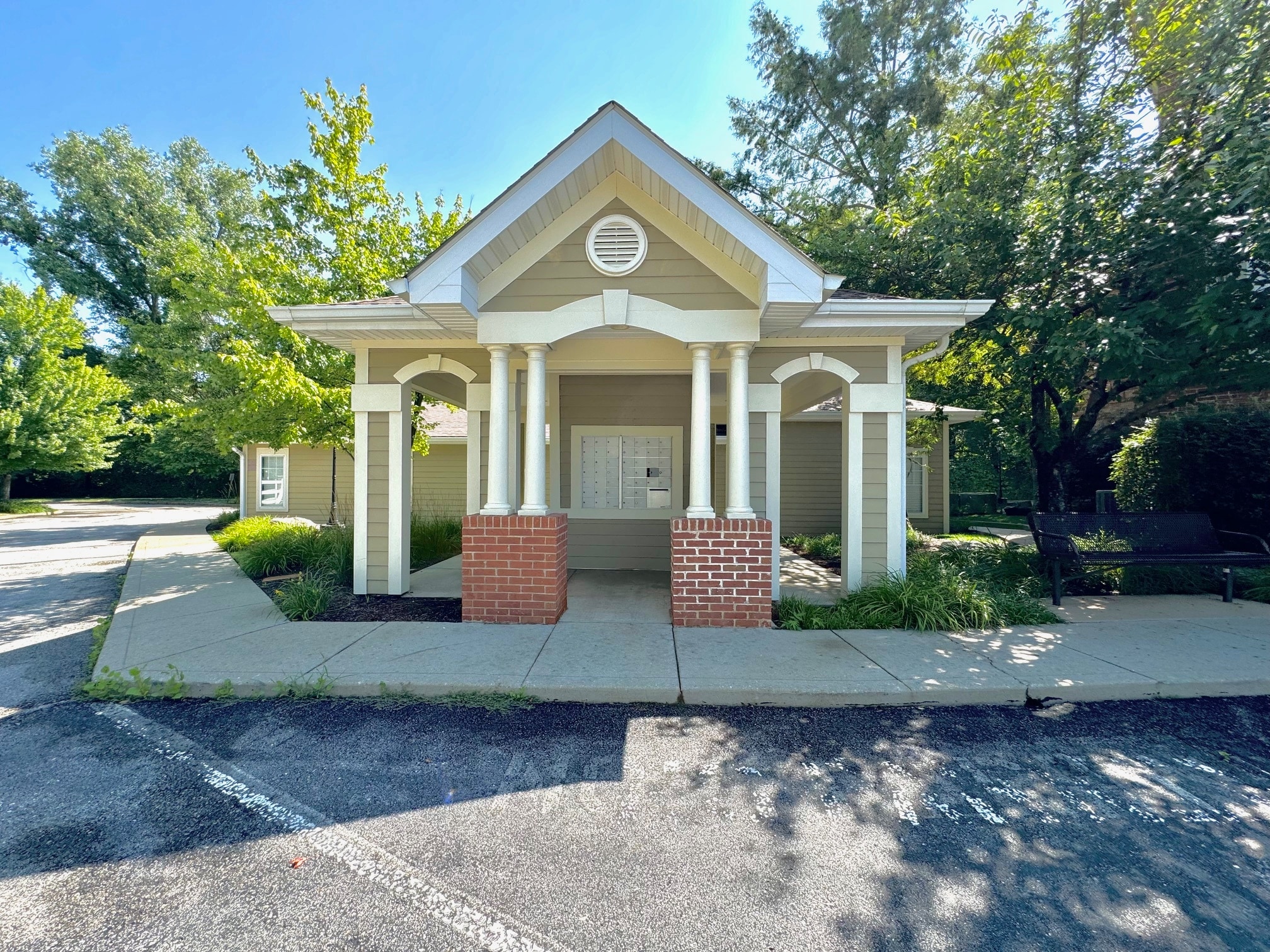 Building Photo - 2638 McKnight Crossing Ct