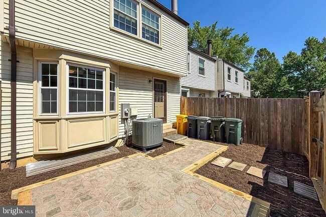 Building Photo - 337 Gundry Dr