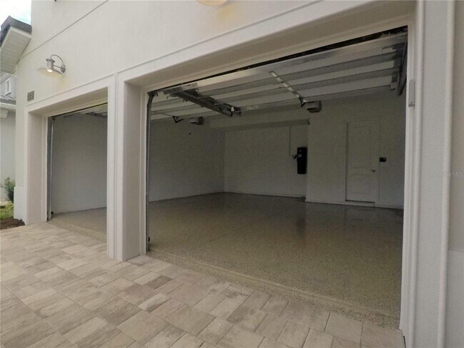 Building Photo - 15738 Shorebird Ln