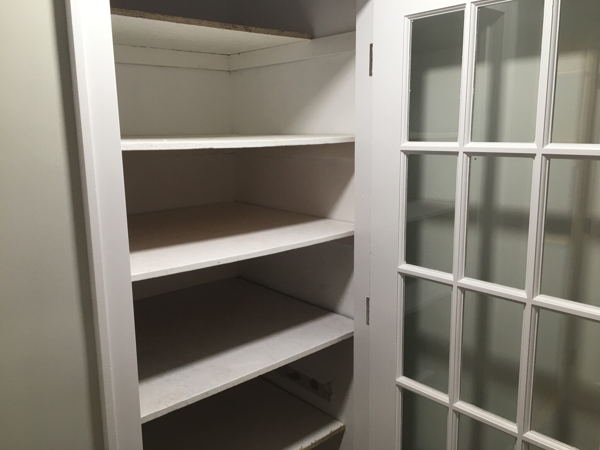 Deep pantry closet. Floor to ceiling. - 415 9th St