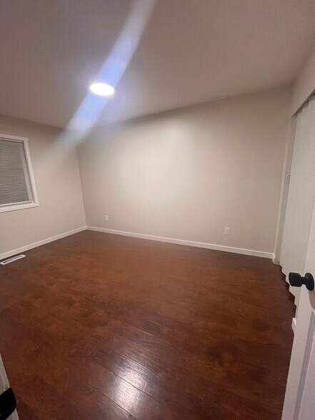 Building Photo - 1007 Digby Ln