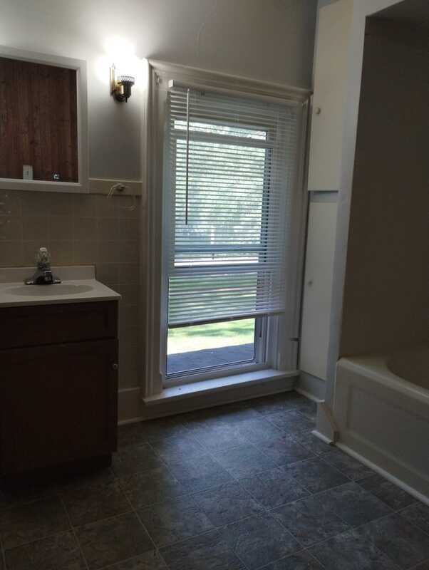 Building Photo - 400 N 4th St