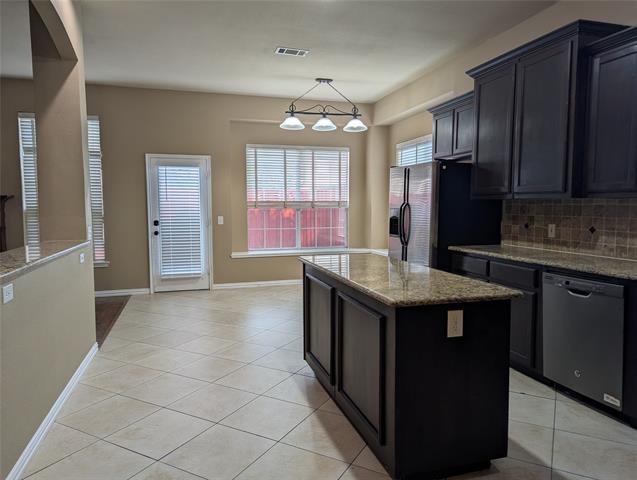 Building Photo - 8912 Smokey Dr